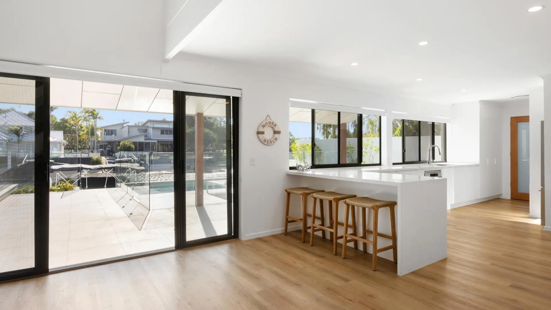 Waterfront Family Retreat, Pet-Friendly Villa Noosaville Holiday home
